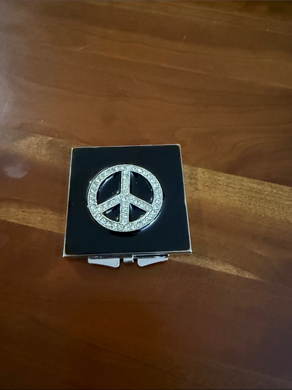Vintage Sicura Peace Sign Compact Mirror – Retro Metal Makeup Case